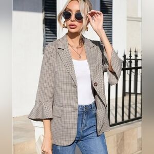 New with tags!  Womens Large Brown Checkered Fall Plaid Checkered Blazer Jacket